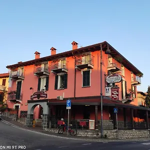 Couette-café Azzano Holidays Mezzegra